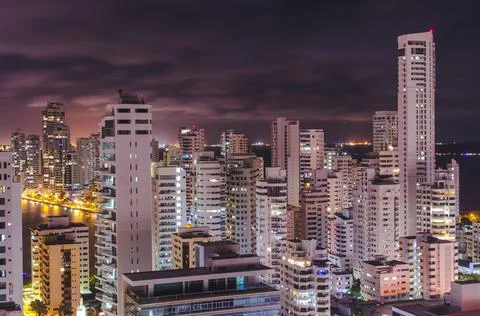 Fotografía mostrando los edificios de la ciudad de Cartagena Colombia de noc Stock Photos
