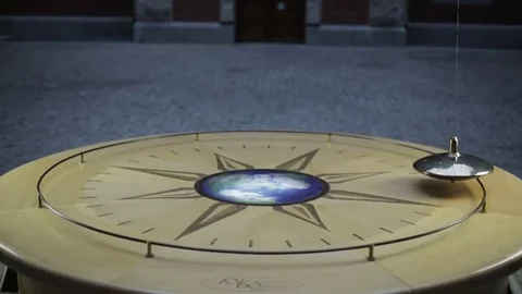 Foucault pendulum Stock Footage 69167007