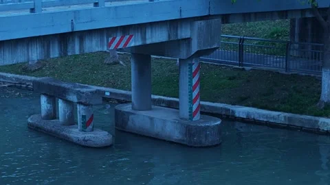 The Foundational Pillars of a Local Chinese Bridge during Blue Hour Video stock 333194304