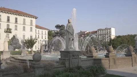 Fountain and cityscape Stock Footage 104046632