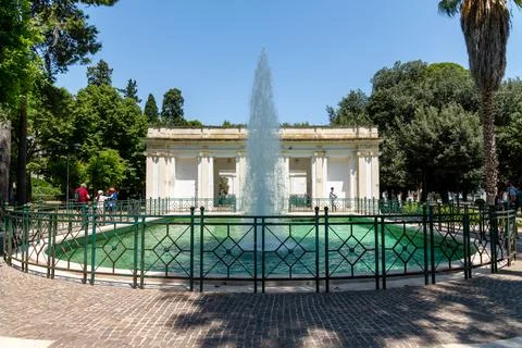 Fountain and Classical Pavilion in Garibaldi Gardens 스톡 사진