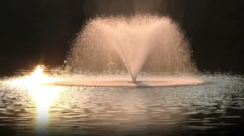 Fountain and Pond at Sunset 스톡 동영상 7910329