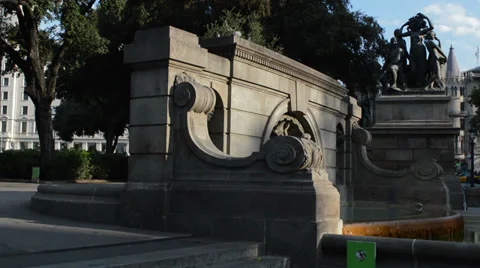 Fountain and Staue in Placa de Catalunya Barcelona early morning HD Video stock 39903288