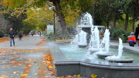Fountain and wind Stock Footage 83686752