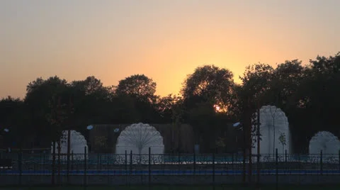 Fountain, beautiful sunset, Vídeos de archivo 24236636