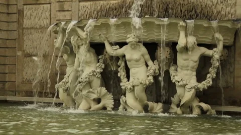 Fountain at Belvedere Royal Palace in Vienna Austria Stock Footage