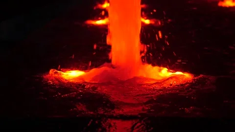 A fountain with a bright backlight seethes in slow motion Stock-Footage 163812666