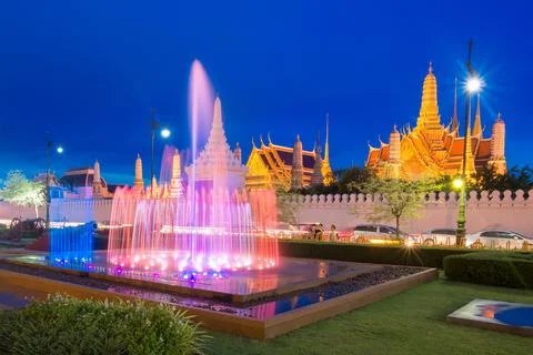 Fountain dance show in front of Temple of the Emerald Buddha Stock Photos