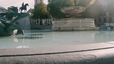Fountain in empty Trafalgar Square during lockdown Stock Footage 131068762