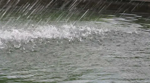 Fountain Falling Stream Stockbeeldmateriaal 24603937