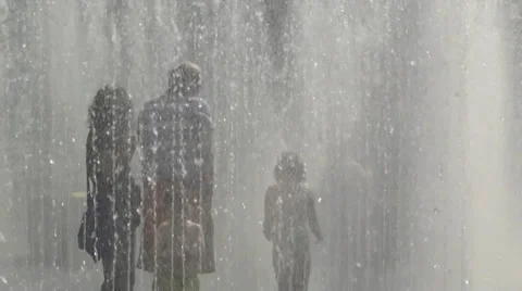 Fountain Fun Showers  Video stock 37025047