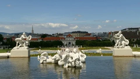 Fountain in garden of Belvedere Palace Stock Footage