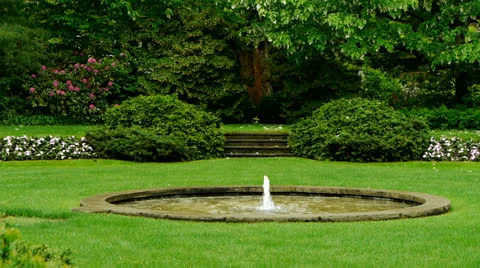 Fountain in Garden 스톡 동영상 24135758
