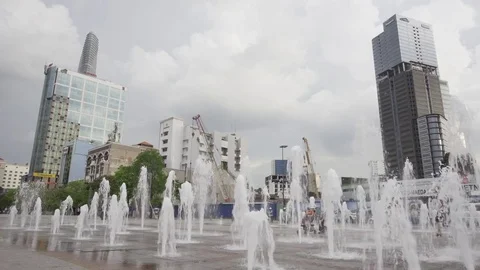Fountain in Ho Chi Minh Square at Saigon. Stock Footage 83086535