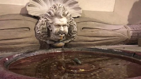 Fountain inside Palazzo Vecchio, Florence Video stock 72731550