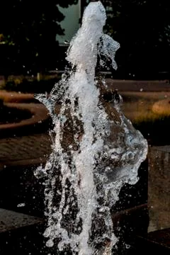 Fountain mid-flight Stock-Fotos