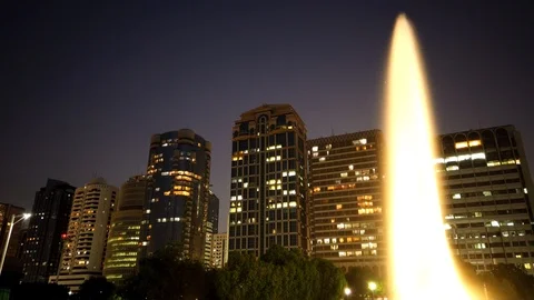 FOUNTAIN IN A PARK AT NIGHT - TIME LAPSE Video stock 111890626