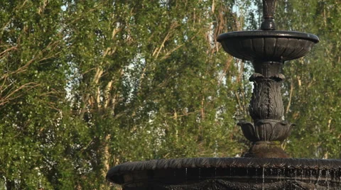 Fountain in the park in summer Stock-Footage 53375374