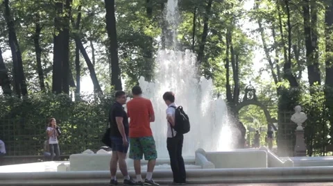 Fountain "Pyramid" excursion 스톡 동영상 53168771