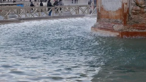 Fountain on the Saint Peter square Stock Footage 168527672