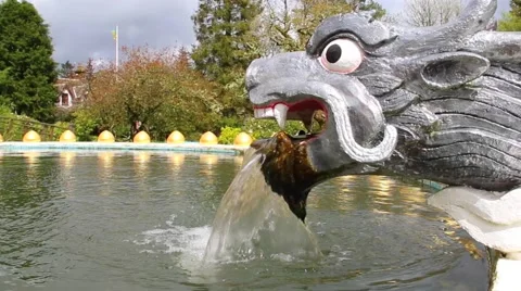 Fountain Sculpted Like A Dragon Vidéo 51865616