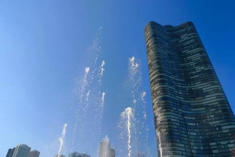 Fountain at a skyscraper Stock Photos