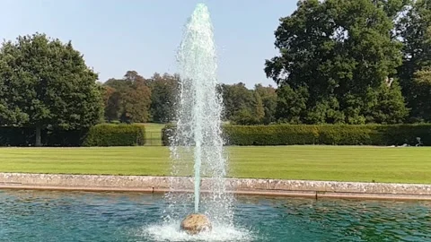 Fountain slow motion Stock Footage 157681222