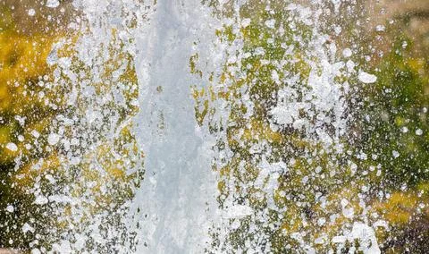 Fountain splashes as an abstract background. Texture Foto stock