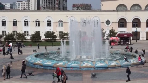 The fountain in the square 3 Vídeo Stock 89655401