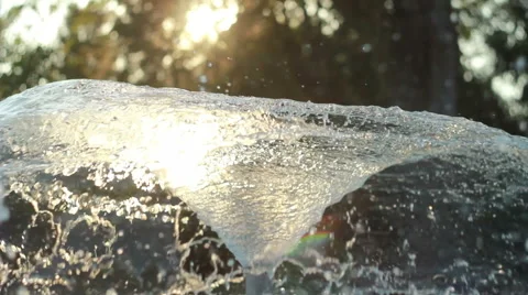 Fountain at sunset Stock-Footage 47843400