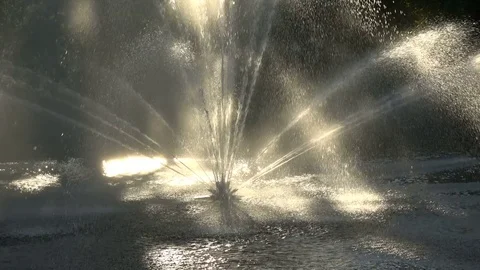 Fountain water splash in summer Stock-Footage 78766512