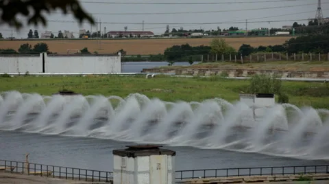 Fountains cooling system 库存影片 1096872