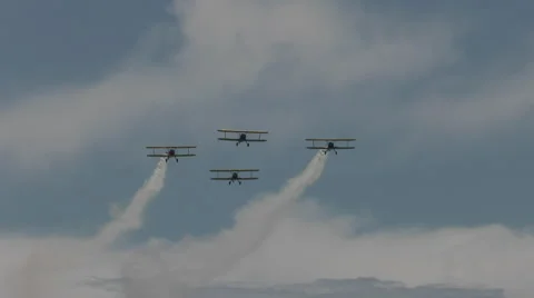 Four Biplanes in formation Video stock 65167848
