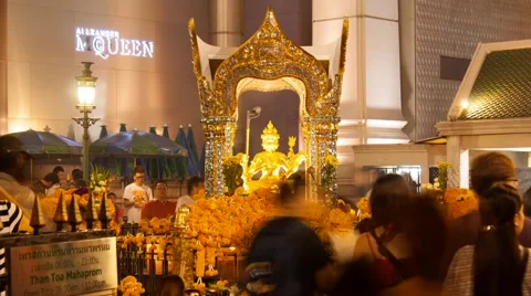 Four-faced Brahma statue Stock Footage 48977594