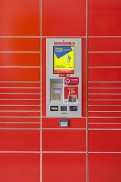 Foxpost Locker Terminal Stockfoto's