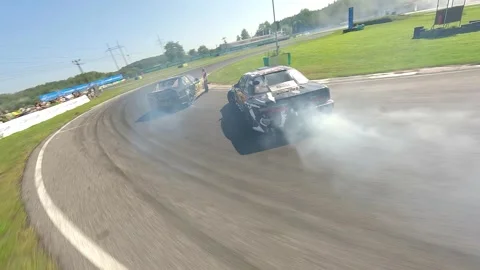 FPV Drift Battle With Smooth Tandem Driving and Tire Smoke Vidéo 334170771
