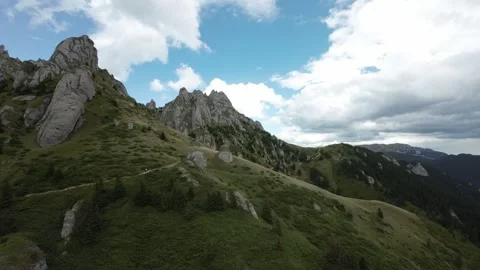 Fpv drone flies over beautiful limestone alpine formations Vídeo Stock 263477692