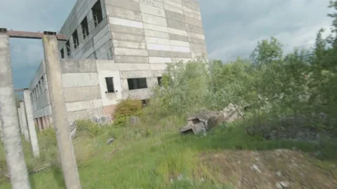 FPV drone flies quickly and maneuverable through an abandoned construction Stock Footage 132089524