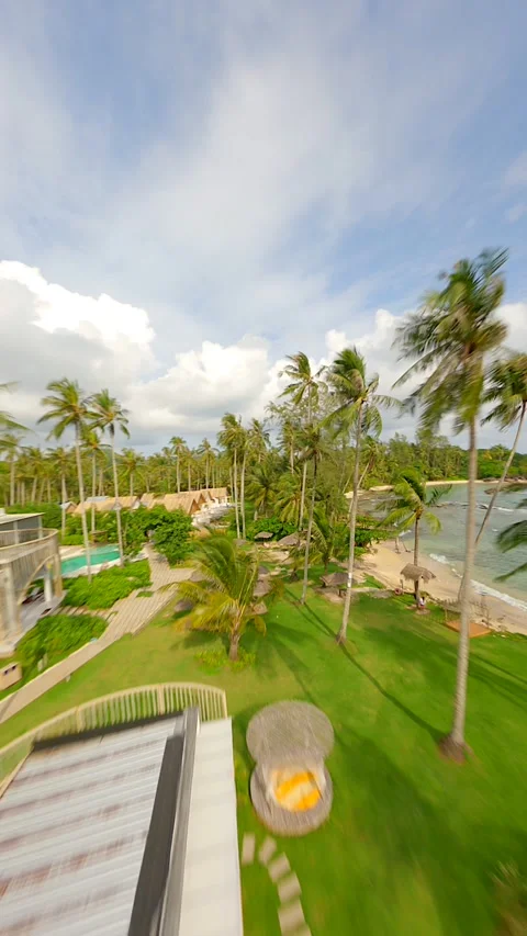 FPV drone flight over beautiful resort on tropical island in Thailand. Stock Footage 279869058