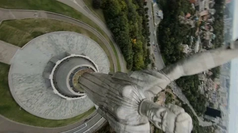 FPV drone footage. Fly over motherland monument in Kyiv at cloudy weather Stock-Footage 166302138