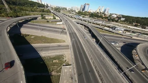 FPV drone footage. Fly over road junction in Kyiv city. Stock-Footage 166304251
