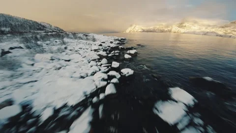 FPV drone shot of the ocean, beach sea in the Northern Norway Video stock 260415892