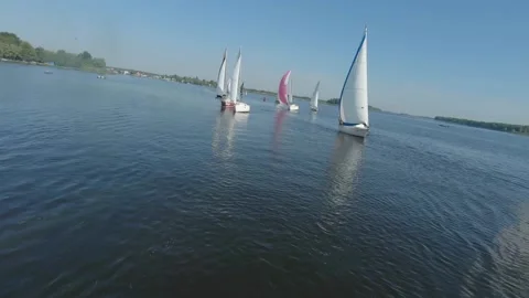 FPV drone view footage of regatta or sailing race at Dnipro river 库存影片 144625353