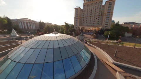 FPV, Monument in Kiev, Independence Square, Independence Monument. Stock Footage 263377405