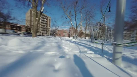 Fpv shot of Playground in winter at Parc Lafontaine, Montreal, Canada Stockbeeldmateriaal 285505684