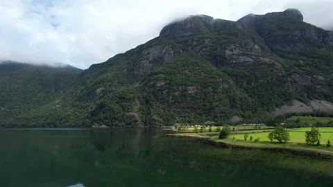 Frafjord mountain landscape with green fields in Norway. Vídeos de archivo 336868485