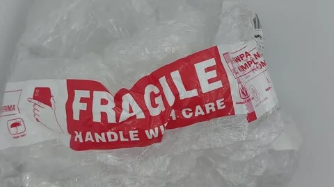 Fragile warning label 動画素材 259020849