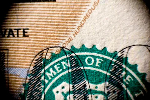 Fragment of  note is 100 US dollars. Фото