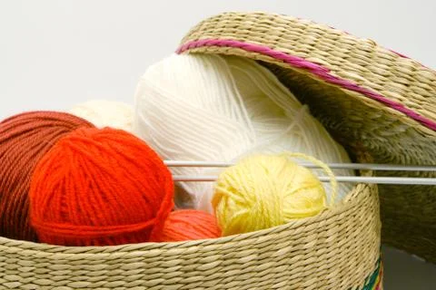 Frail of knitting tools Stock-Fotos