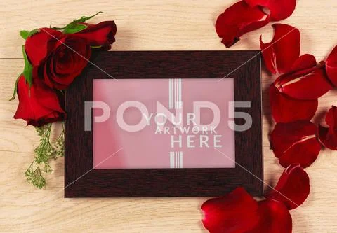 Frame in the middle of roses PSD Template